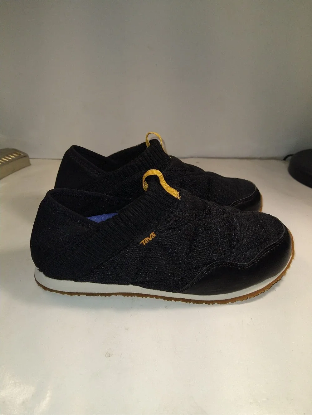 Teva ReEmber Slip On Quilted Moc Shoes Women's sz 7.